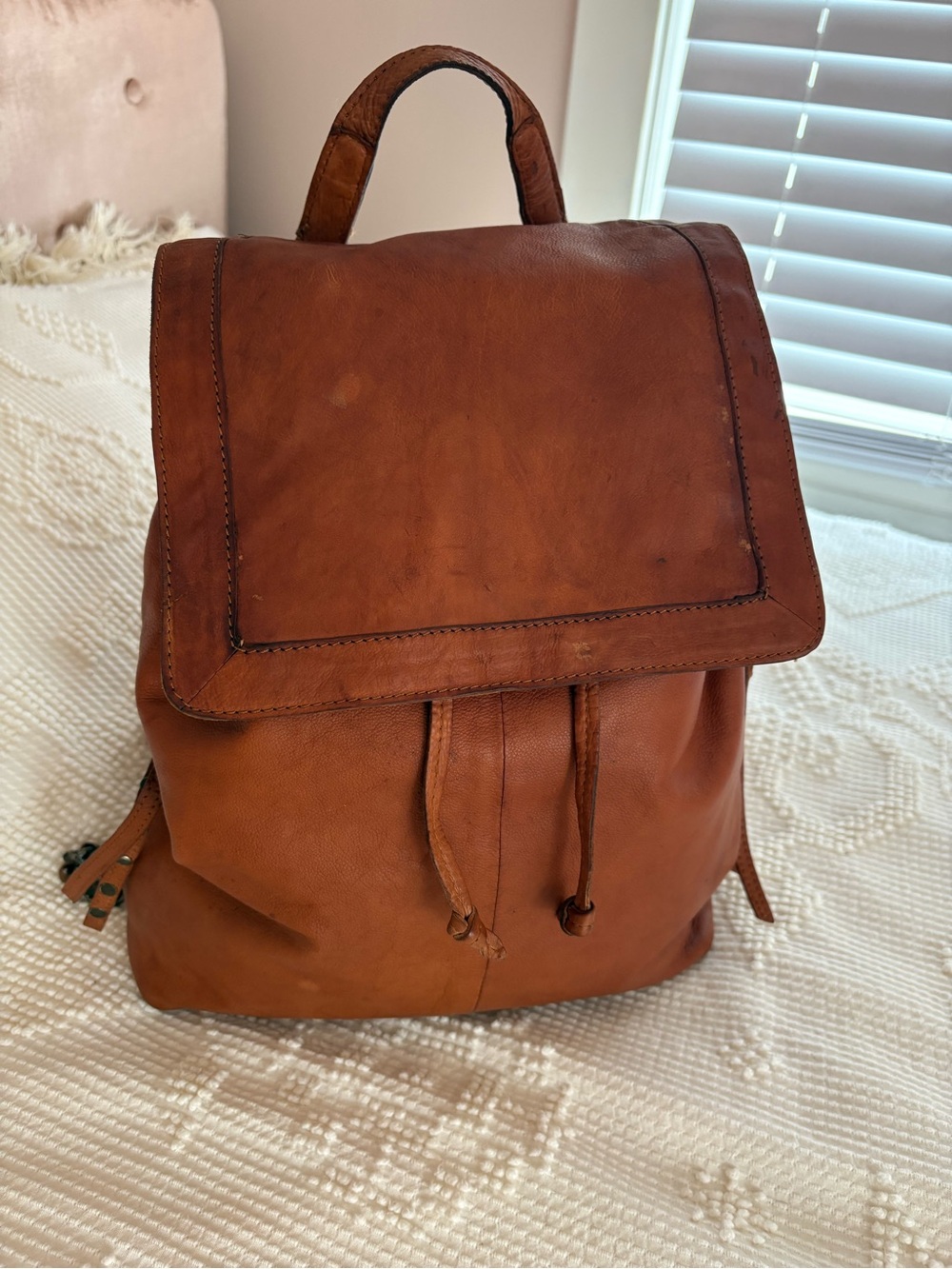 FRYE AND CO. Burnt Orange Leather Drawstring Backpack. FCH0036